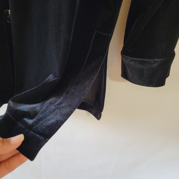 VTG 70's Black Button-Up Long Sleeve Velvet Shirt Sz Small Whimsygoth Grunge - Picture 6 of 11